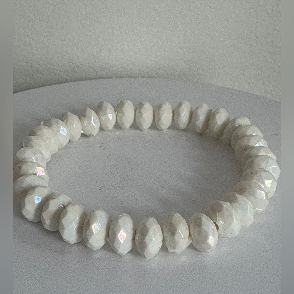 Aurora Borealis Stretch Faceted Bracelet NWOT